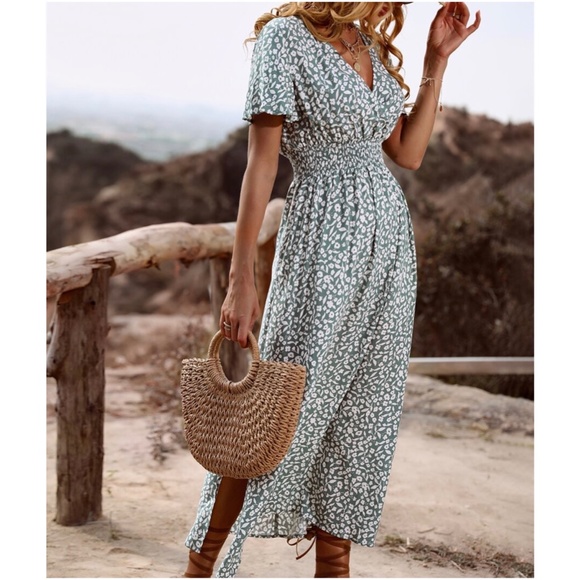 Bohemian Floral Print Butterfly Sleeve Slits Maxi Dress - Picture 5 of 5